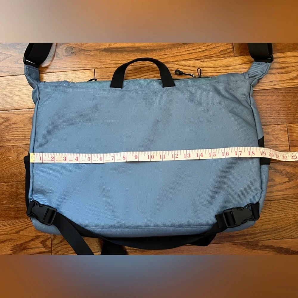 VINTAGE PATAGONIA BLUE HALF MASS BAG MESSENGER BAG